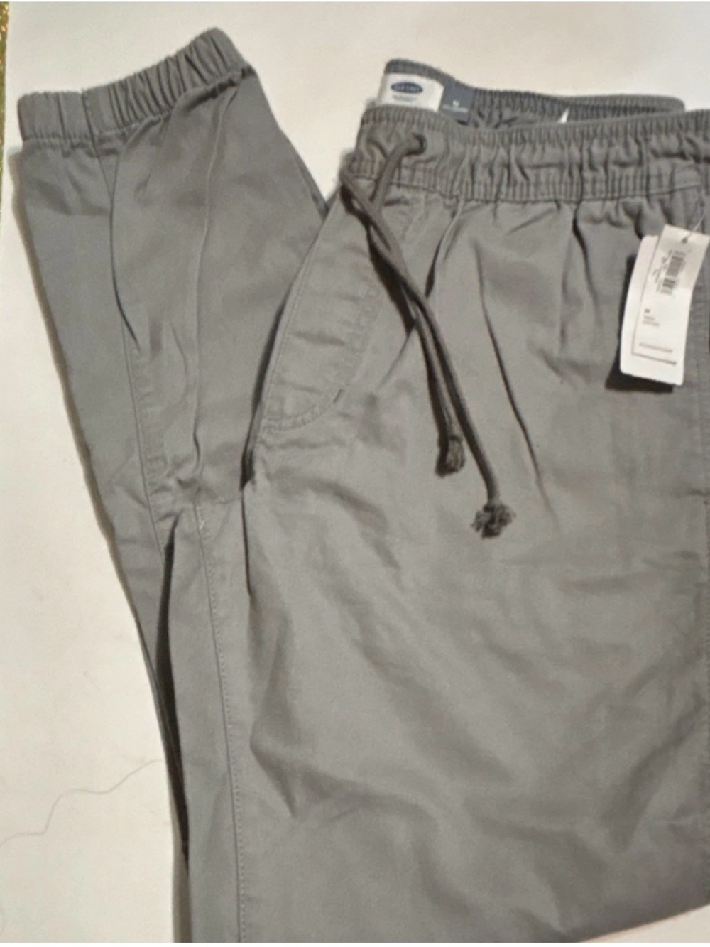 Old Navy Men's Light Gray Elastic-Waist Joggers with Drawstring